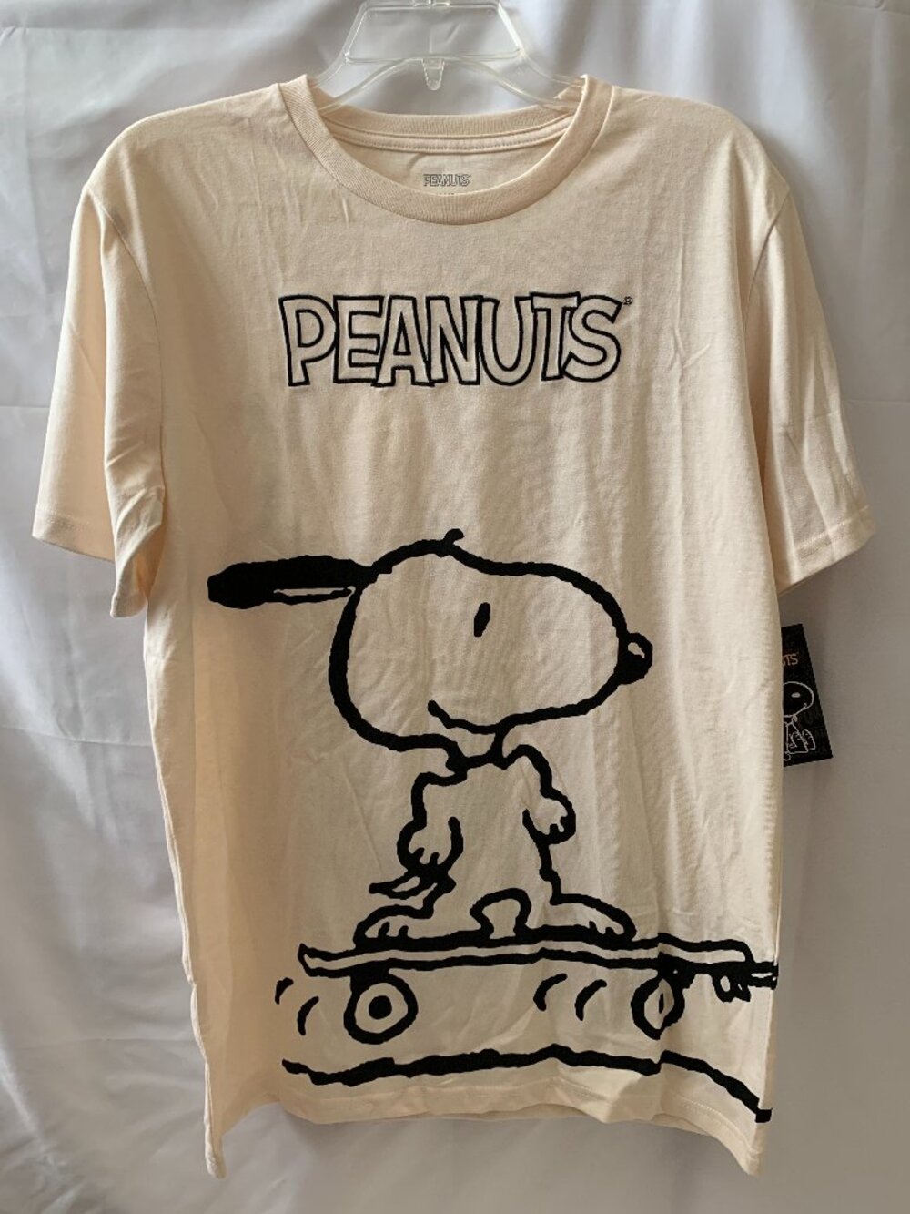 PEANUTS Snoopy & Charlie Brown Skate Boarding Short Sleeve Tee in Cream Sz MED